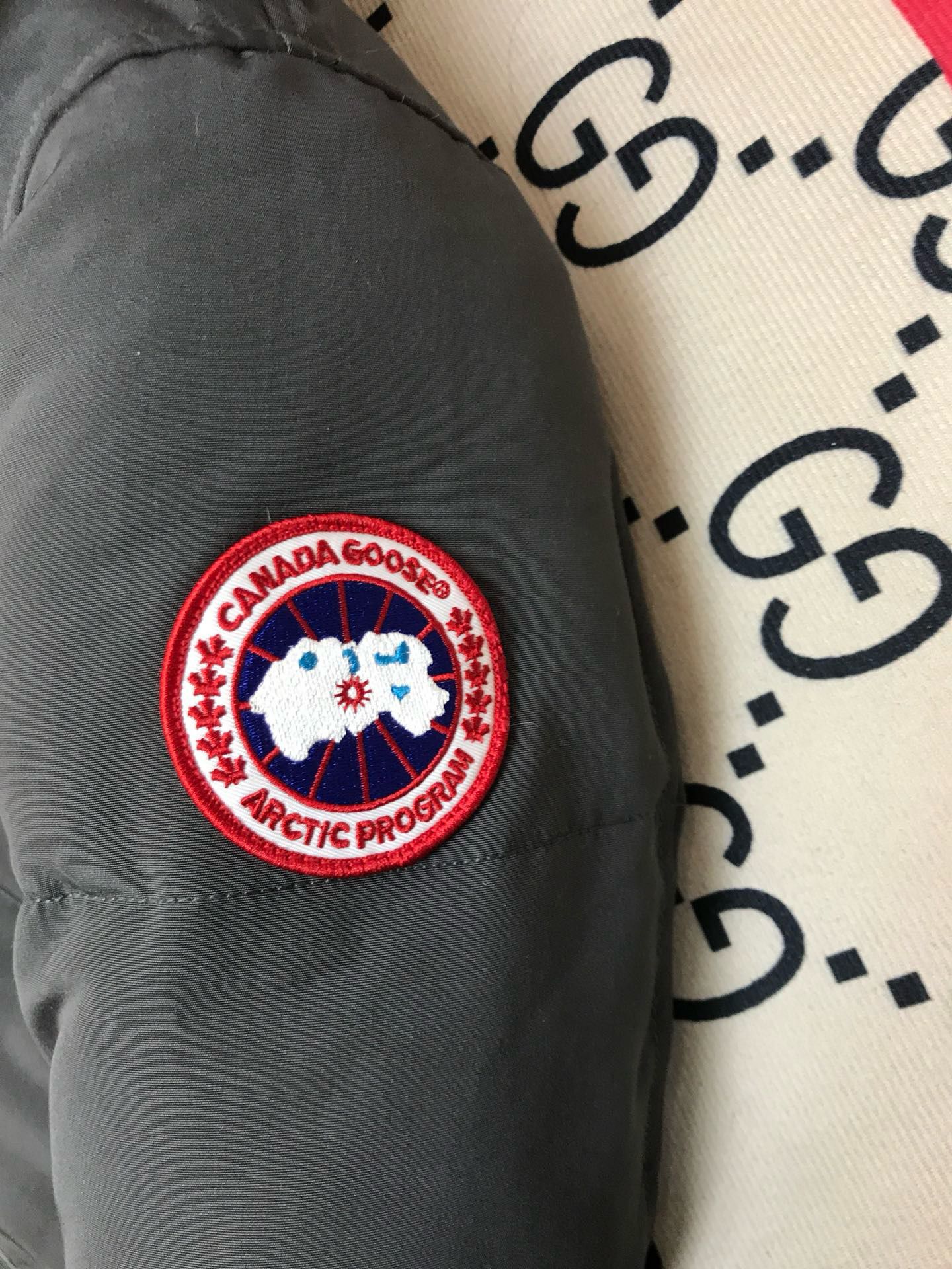 Canada Goose Mac Millan Grijs