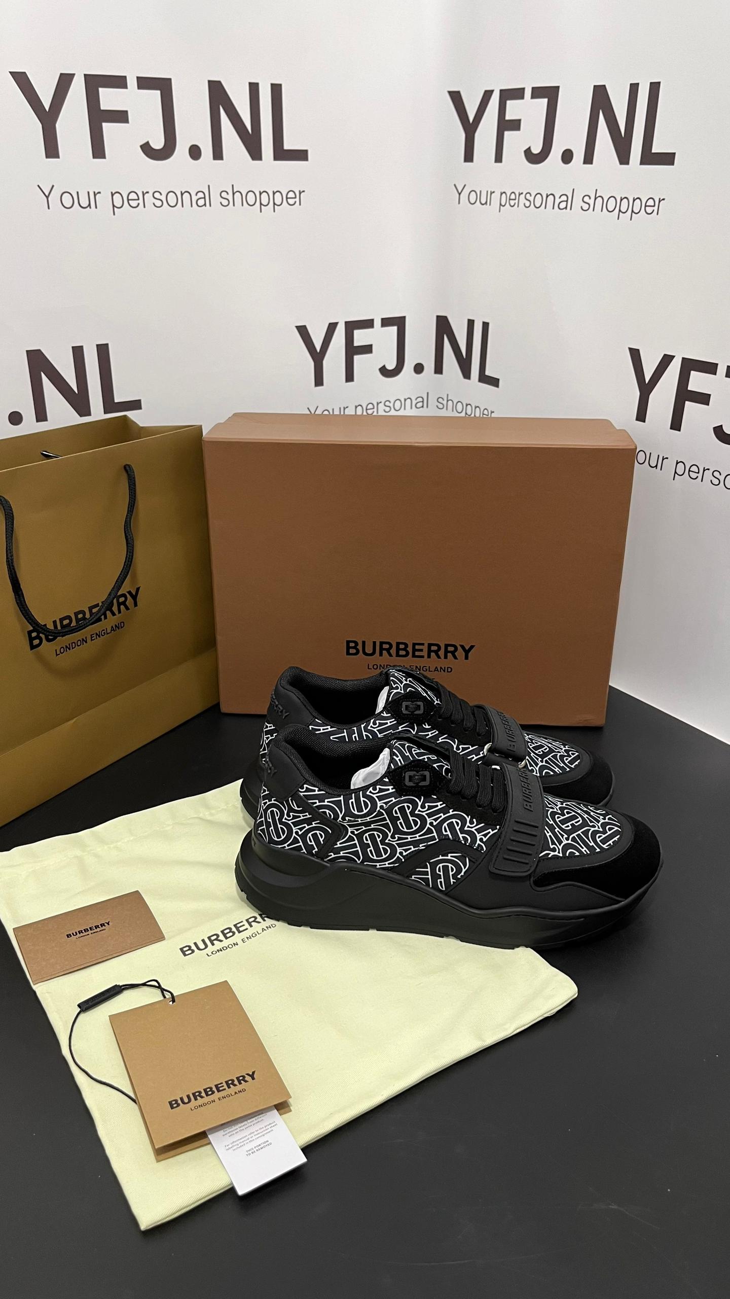 Burberry Sneakers
