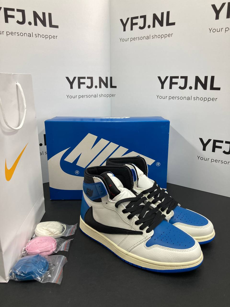 Travis Scott Air