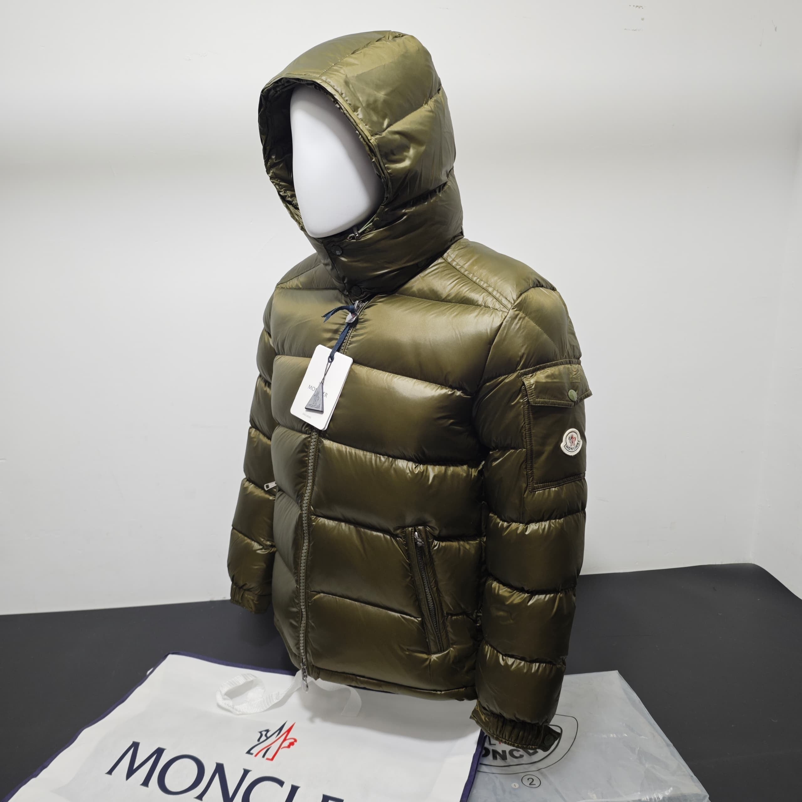 Moncler Maya Jas (NFC Scan)