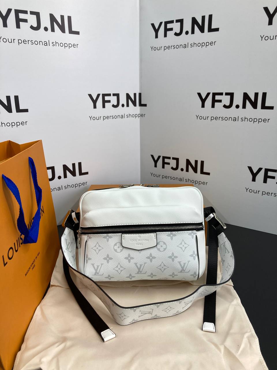 Louis Vuitton Messenger Bag