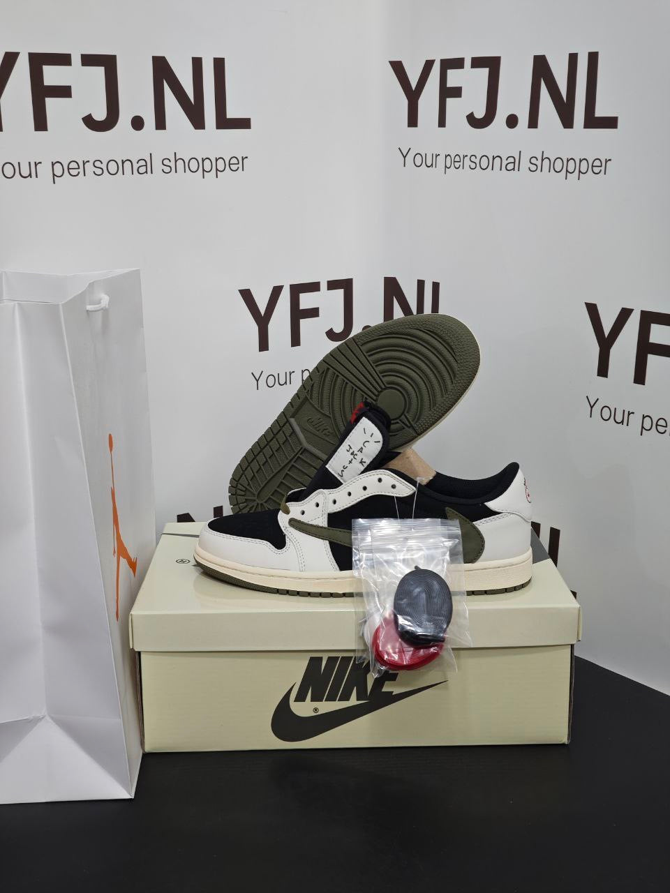 Travis Scott Air