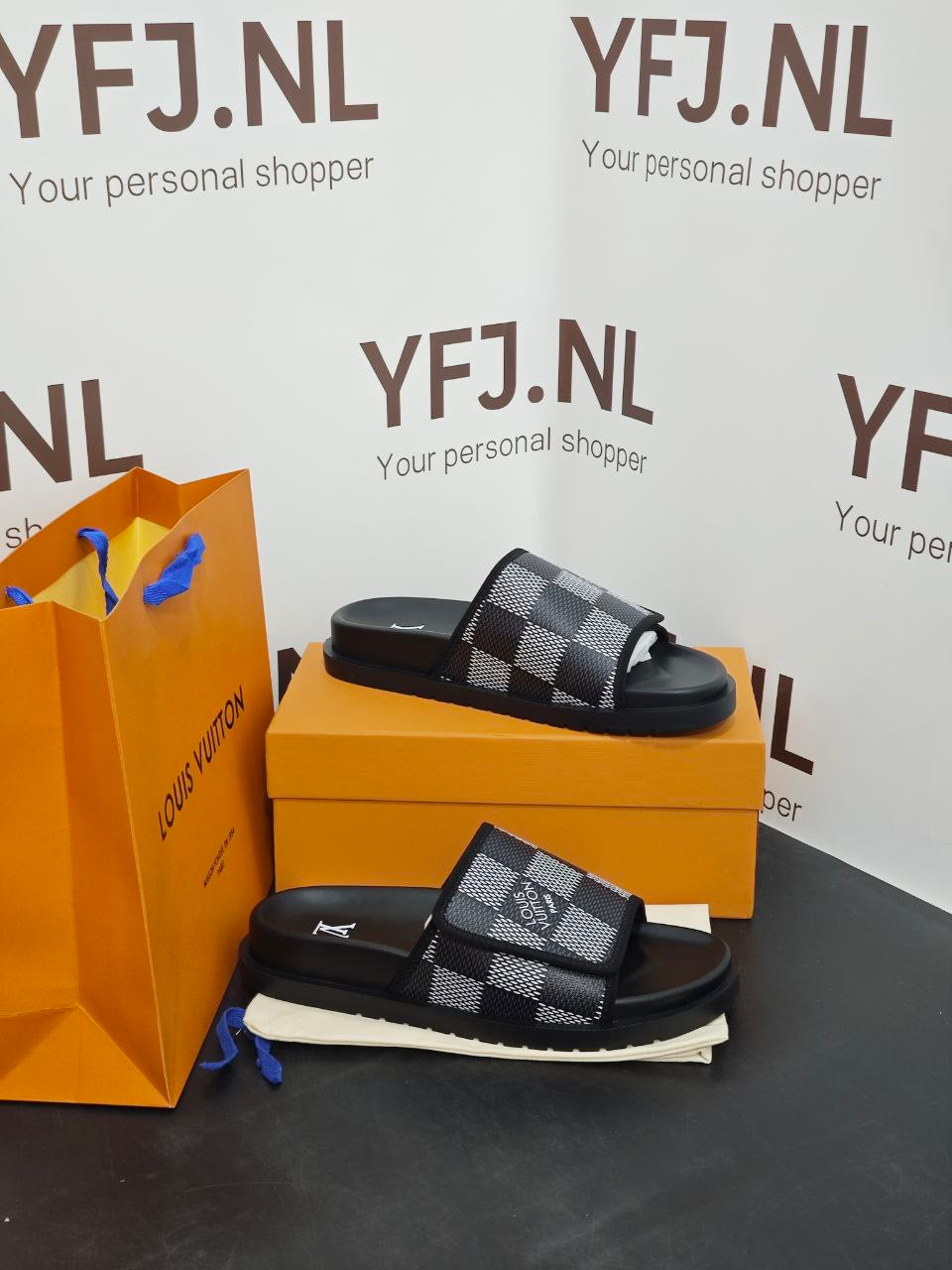 Louis Vuitton Slippers
