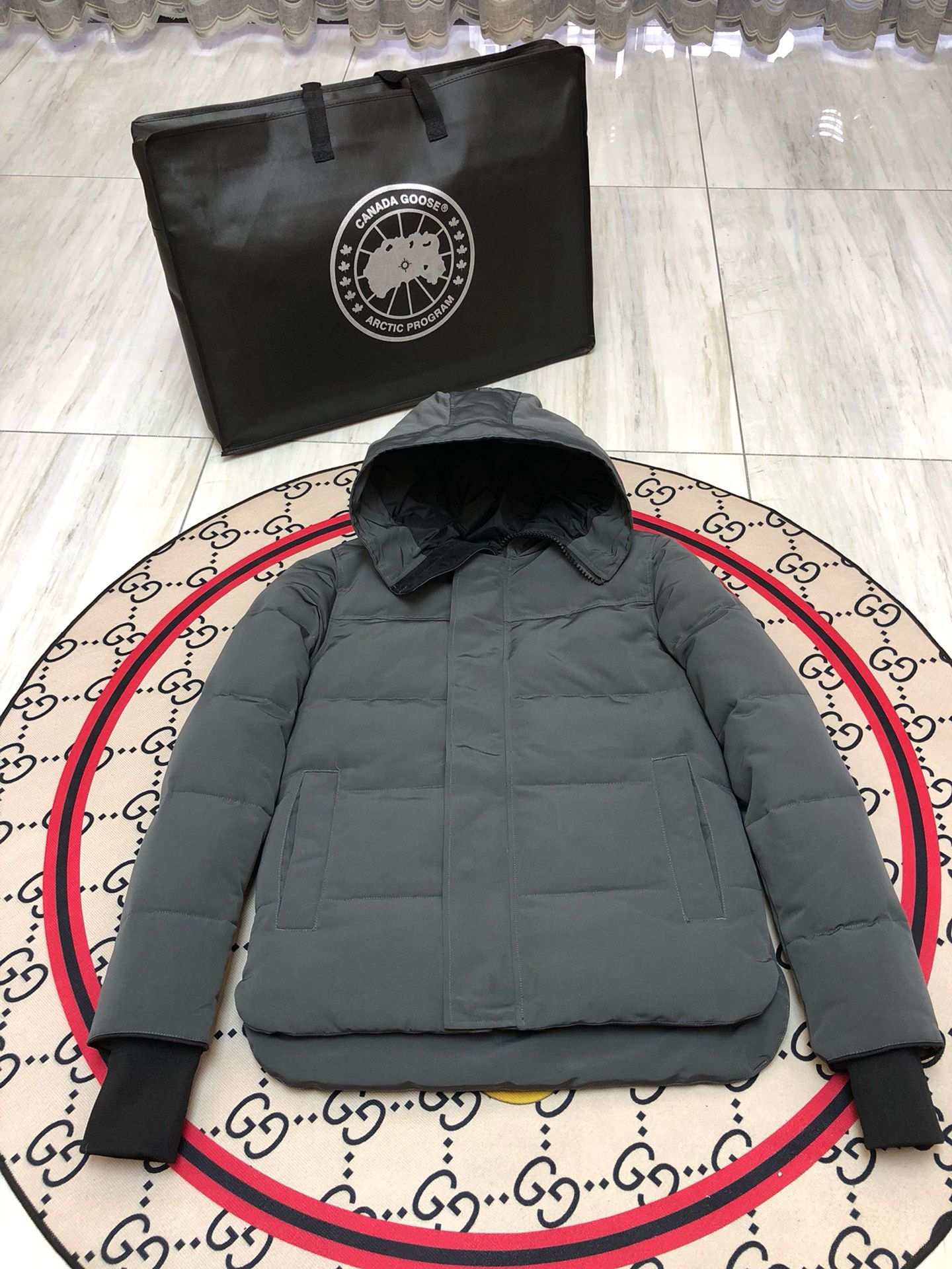 Canada Goose Mac Millan Grijs